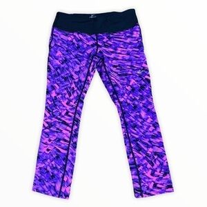 NIKE dri-Fit small purple/pink/Black leggi…